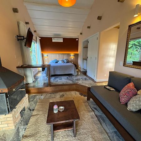 Auberge Suisse Pousada 노바프리부르구 외부 사진