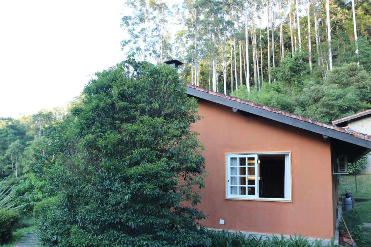 Auberge Suisse Pousada 노바프리부르구 외부 사진