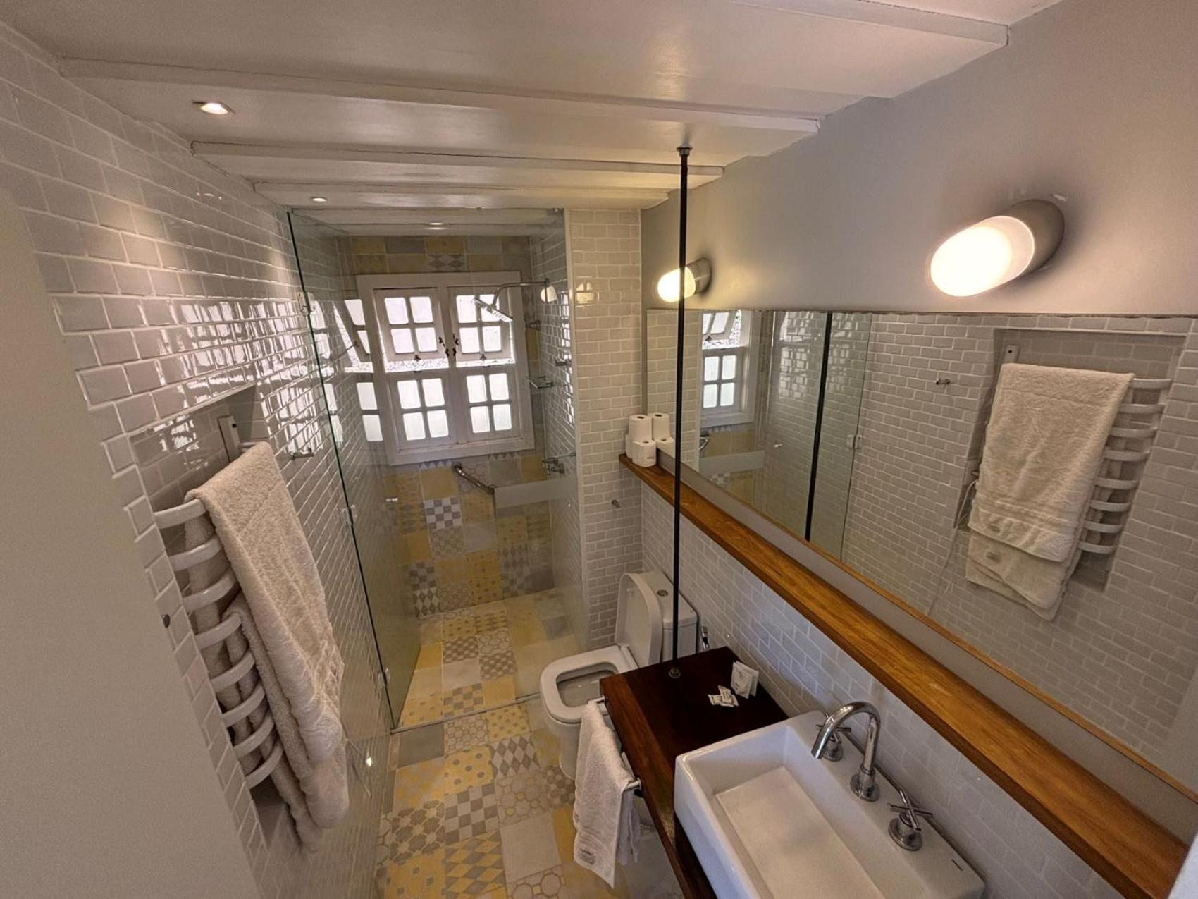 Auberge Suisse Pousada 노바프리부르구 외부 사진