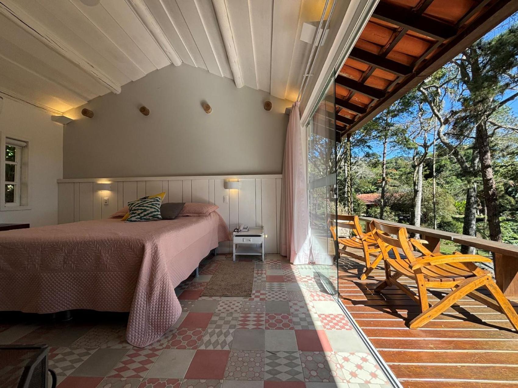 Auberge Suisse Pousada 노바프리부르구 외부 사진